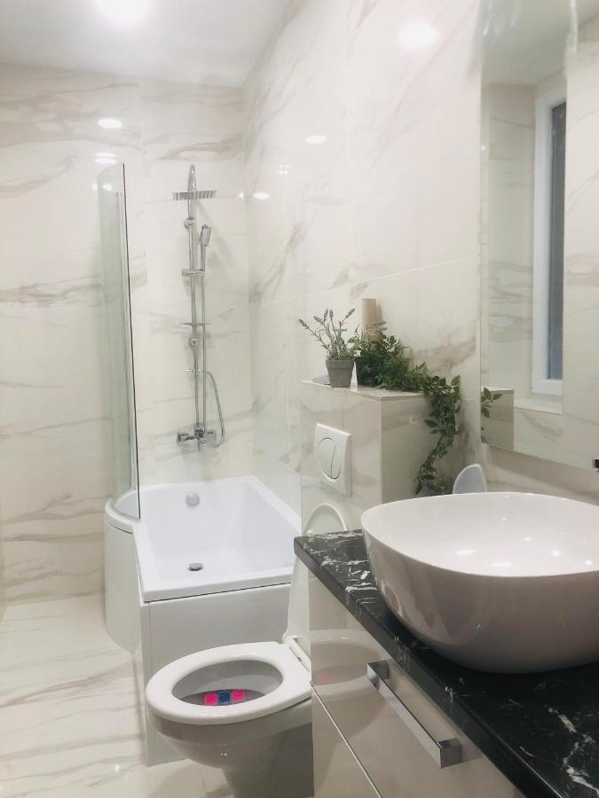 Belvárosi Apartman 1 Apartment Miskolc Bagian luar foto